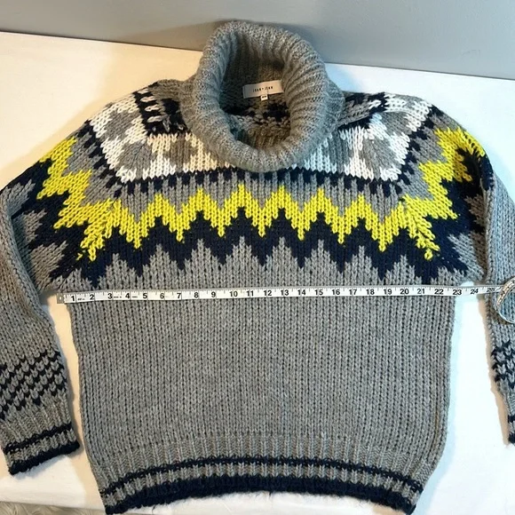Jhon &Jenn Mason Sweater In Neon Lights Size M - Picture 2 of 11